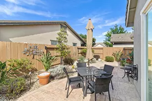 7809 Barnsley Way, Elk Grove, CA 95757 - Photo 35