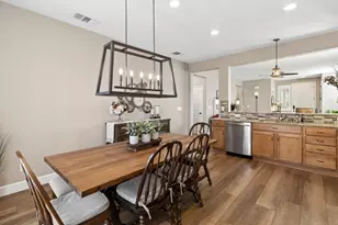 7809 Barnsley Way, Elk Grove, CA 95757 - Photo 17