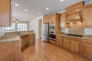 2362 Shadow Berry Dr, Manteca, CA 95336 - Photo 11