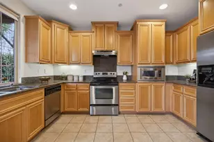 1033 Marseille Ln, Roseville, CA 95747 - Photo 23