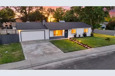 8437 Cherbourg Way, Stockton, CA 95210 - Photo 5