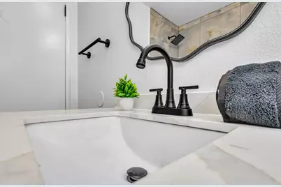 8437 Cherbourg Way, Stockton, CA 95210 - Photo 39
