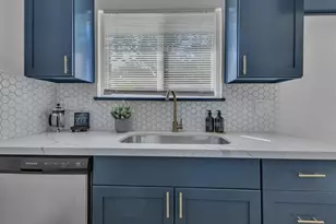 8437 Cherbourg Way, Stockton, CA 95210 - Photo 25