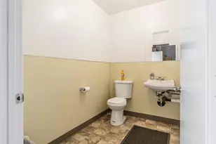 1237 E Beamer St, Woodland, CA 95776 - Photo 13