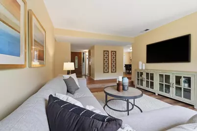 117 Waterglen Circle, Sacramento, CA 95826 - Photo 5
