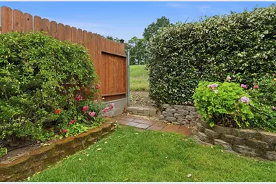 117 Waterglen Circle, Sacramento, CA 95826 - Photo 33
