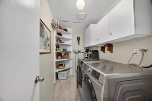 8756 Contemporary Ct, Elk Grove, CA 95624 - Photo 33