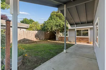 8456 Milky Way, Orangevale, CA 95662 - Photo 5