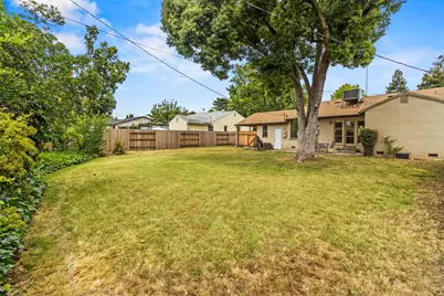3910 Lasuen Drive, Sacramento, CA 95821 - Photo 17