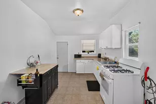 409 E Rose St, Stockton, CA 95202 - Photo 13