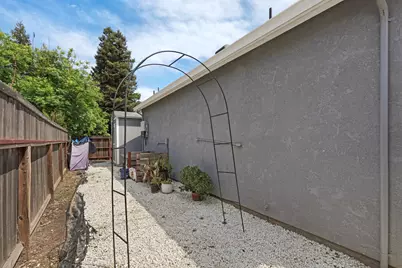 595 E Augusta Street, Woodbridge, CA 95258 - Photo 57