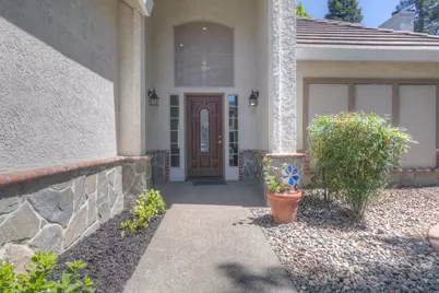 402 Braemar Court, Roseville, CA 95661 - Photo 3
