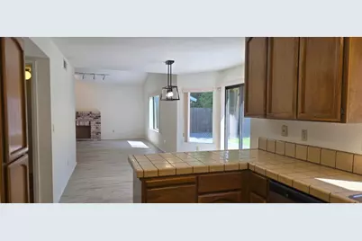 7405 Flowerwood, Sacramento, CA 95831 - Photo 13