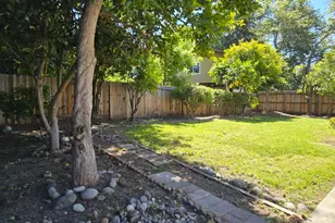 7405 Flowerwood, Sacramento, CA 95831 - Photo 33