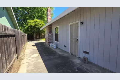 7405 Flowerwood, Sacramento, CA 95831 - Photo 33