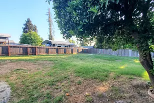 225 Church St, Waterford, CA 95386 - Photo 23