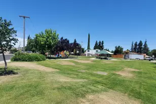 225 Church St, Waterford, CA 95386 - Photo 37