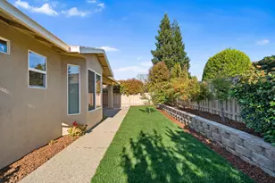 1295 Hawthorne Ln, Lincoln, CA 95648 - Photo 5