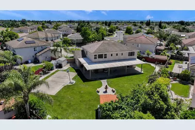 10653 Chatfield Ct, Stockton, CA 95209 - Photo 43