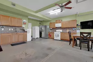 10653 Chatfield Ct, Stockton, CA 95209 - Photo 33