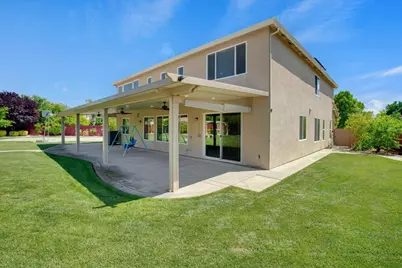 10653 Chatfield Ct, Stockton, CA 95209 - Photo 35