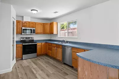 1183 Sultana Drive, Tracy, CA 95376 - Photo 9