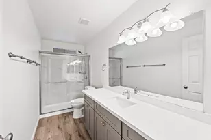 5060 Summerbrook Way, Sacramento, CA 95823 - Photo 19