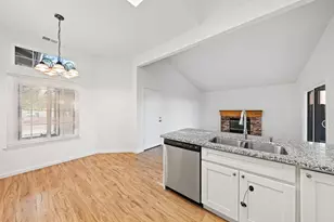 5060 Summerbrook Way, Sacramento, CA 95823 - Photo 11
