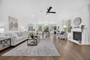 7 Triumph Ct, Sacramento, CA 95831 - Photo 3