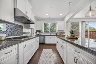 7 Triumph Ct, Sacramento, CA 95831 - Photo 33