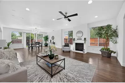 7 Triumph Court, Sacramento, CA 95831 - Photo 17