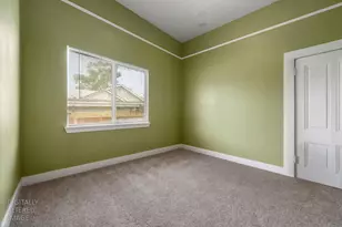 6870 14th Ave, Sacramento, CA 95820 - Photo 27