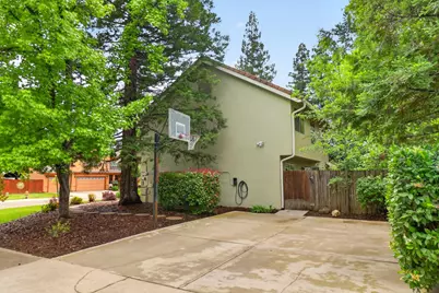 2713 Julie Ann Court, Carmichael, CA 95608 - Photo 53
