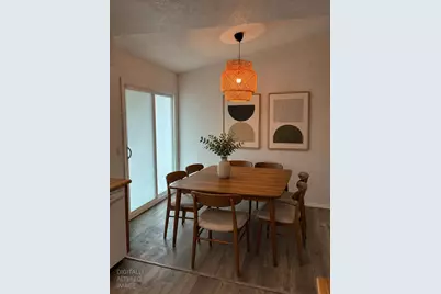 4889 Hinchman Way, Sacramento, CA 95823 - Photo 5