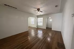 713 W 4th St, Madera, CA 93637 - Photo 11