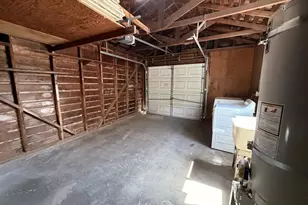 713 W 4th St, Madera, CA 93637 - Photo 27