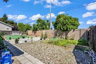 2865 Tulare Ct, Livingston, CA 95334 - Photo 17