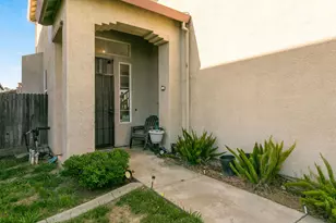 5929 Tangerine Ave, Sacramento, CA 95823 - Photo 3
