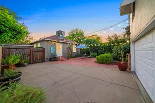 231 40th St, Sacramento, CA 95819 - Photo 41
