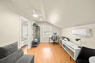 231 40th St, Sacramento, CA 95819 - Photo 37