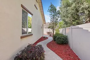 2349 Belle Glade Ln, Manteca, CA 95336 - Photo 43