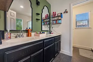 998 E J St, Oakdale, CA 95361 - Photo 23