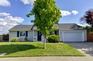 7039 Demaret Dr, Sacramento, CA 95822 - Photo 45
