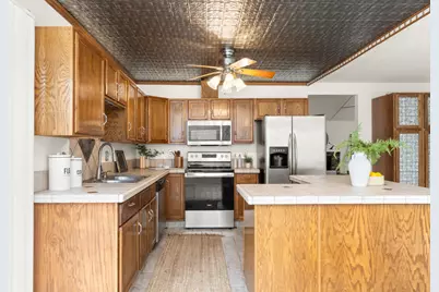 7144 Woodmore Oaks Drive, Citrus Heights, CA 95610 - Photo 13