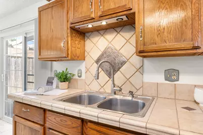 7144 Woodmore Oaks Drive, Citrus Heights, CA 95610 - Photo 5