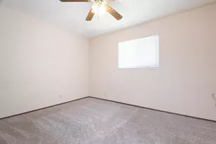 1048 Laurel Ave, Olivehurst, CA 95961 - Photo 19