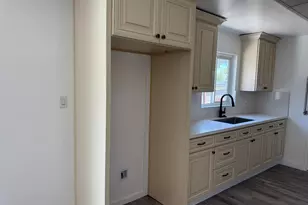806 E Longview Ave, Stockton, CA 95207 - Photo 9