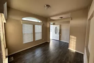 318 Hickory St, Roseville, CA 95678 - Photo 9