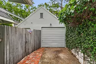 939 44th St, Sacramento, CA 95819 - Photo 47