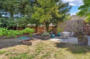 4313 St Jones Ct, Elk Grove, CA 95758 - Photo 23